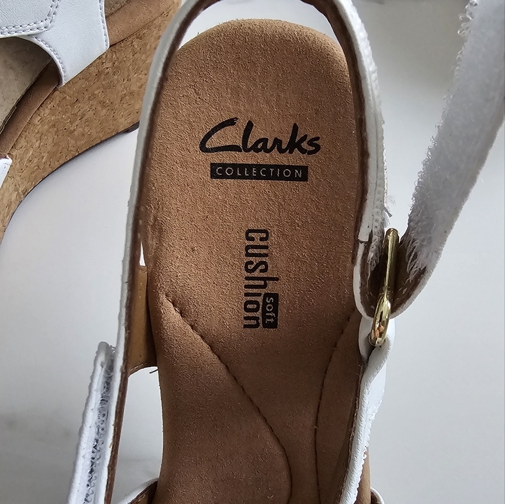 NEW Clarks White Leather Adjustable Strap Cork Wedge Sandals Size 9M - Picture 4 of 8